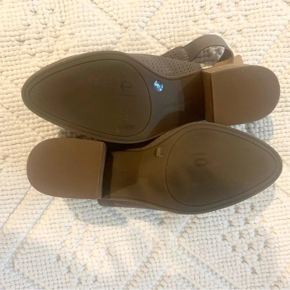 NWOB Lucky Brand Grey Perforated Slingback Stacked Heels - Picture 6 of 11